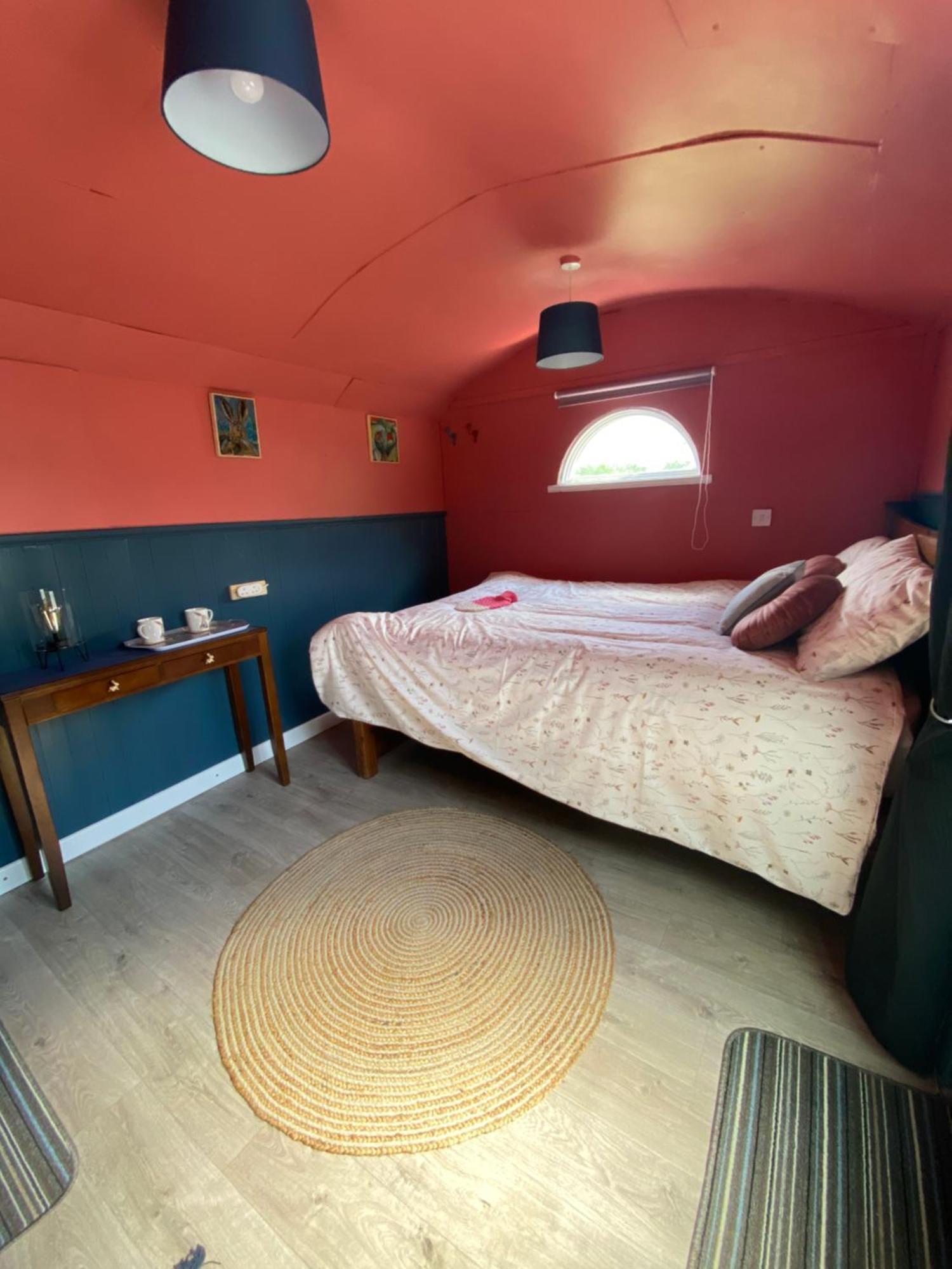 The Hares Hut At Carrigeen Glamping Kilkenny Dış mekan fotoğraf